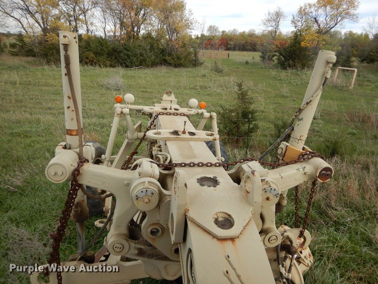 image for item KO9226 1982 Caterpillar 130G  motor grader