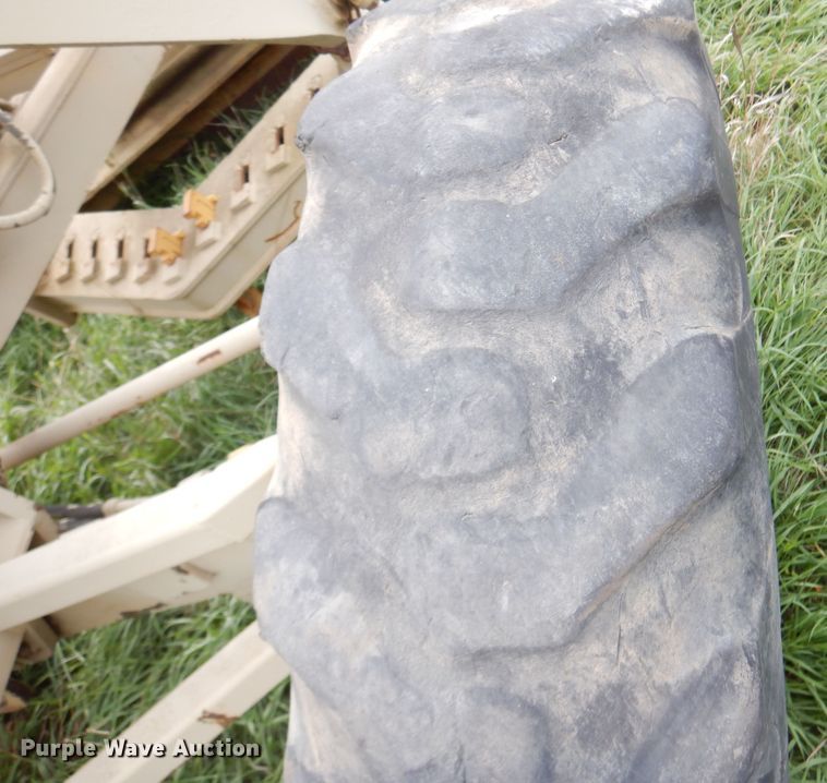 image for item KO9226 1982 Caterpillar 130G  motor grader