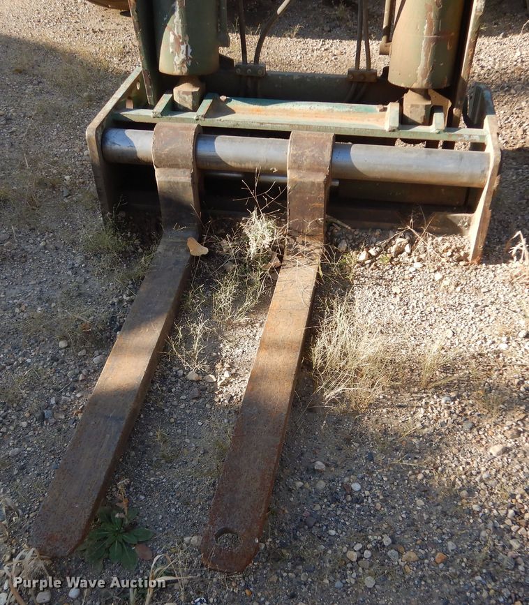 image for item KO9229 1990 SkyTrak 6000M  telehandler