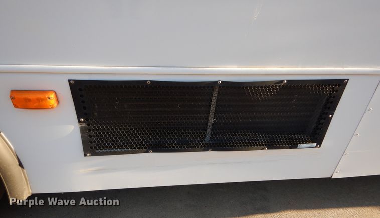 image for item KO9230 2008 Chevrolet C5500  shuttle bus