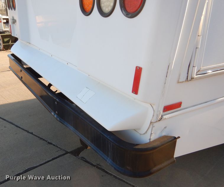 image for item KO9230 2008 Chevrolet C5500  shuttle bus