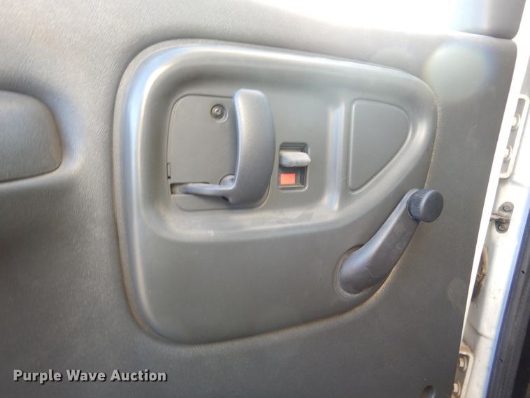 image for item KO9230 2008 Chevrolet C5500  shuttle bus