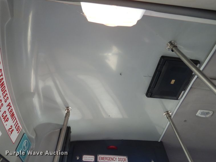 image for item KO9230 2008 Chevrolet C5500  shuttle bus