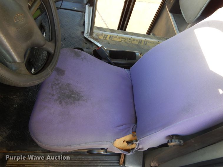 image for item KO9230 2008 Chevrolet C5500  shuttle bus