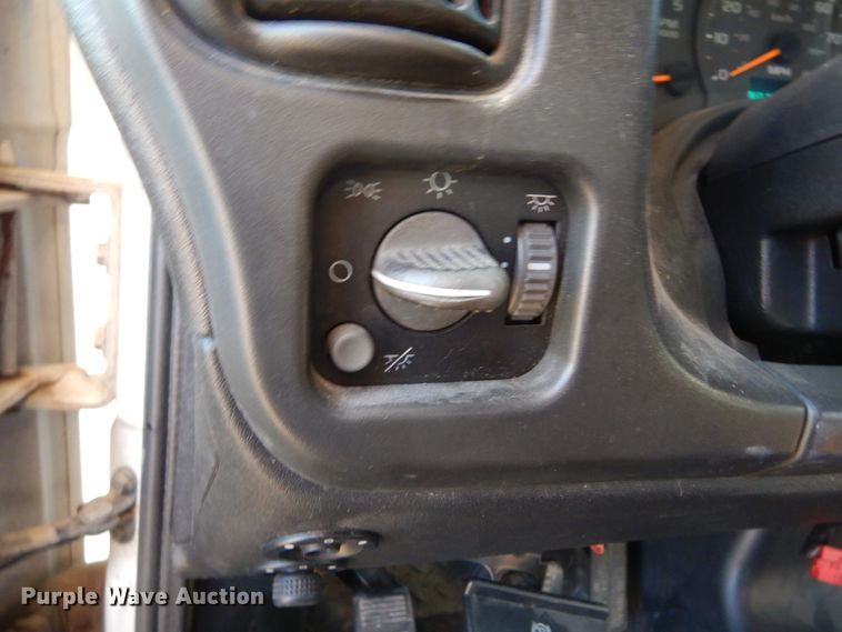 image for item KO9230 2008 Chevrolet C5500  shuttle bus