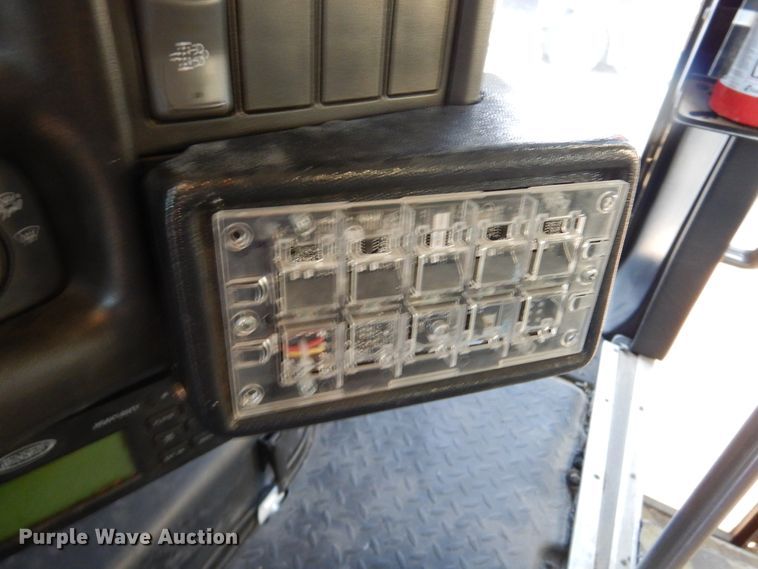 image for item KO9230 2008 Chevrolet C5500  shuttle bus