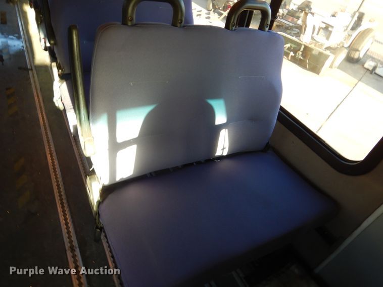 image for item KO9230 2008 Chevrolet C5500  shuttle bus