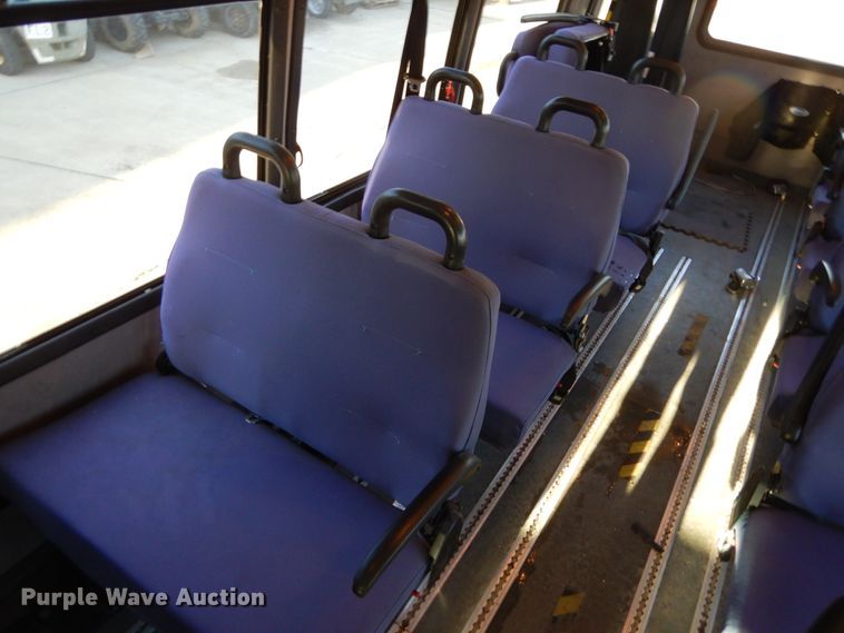 image for item KO9230 2008 Chevrolet C5500  shuttle bus