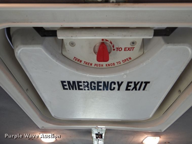 image for item KO9230 2008 Chevrolet C5500  shuttle bus