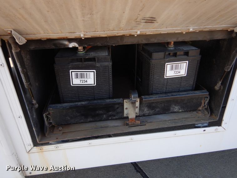 image for item KO9230 2008 Chevrolet C5500  shuttle bus