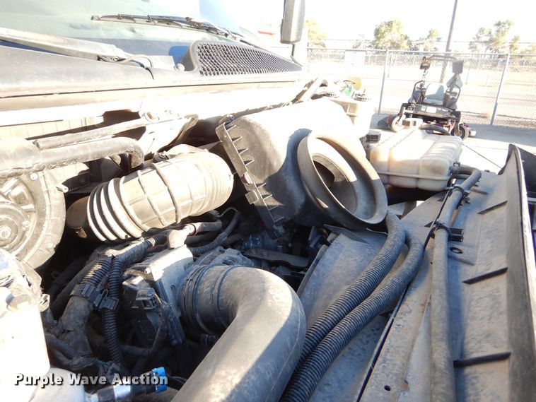 image for item KO9230 2008 Chevrolet C5500  shuttle bus