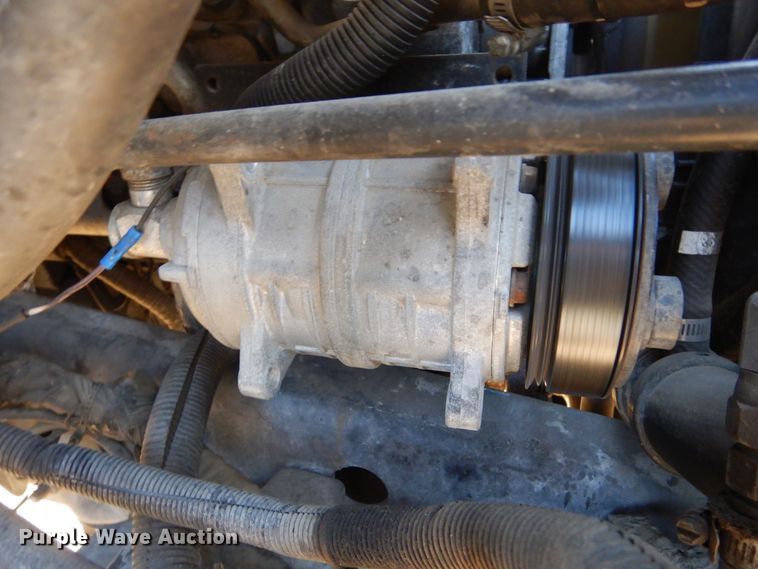 image for item KO9230 2008 Chevrolet C5500  shuttle bus