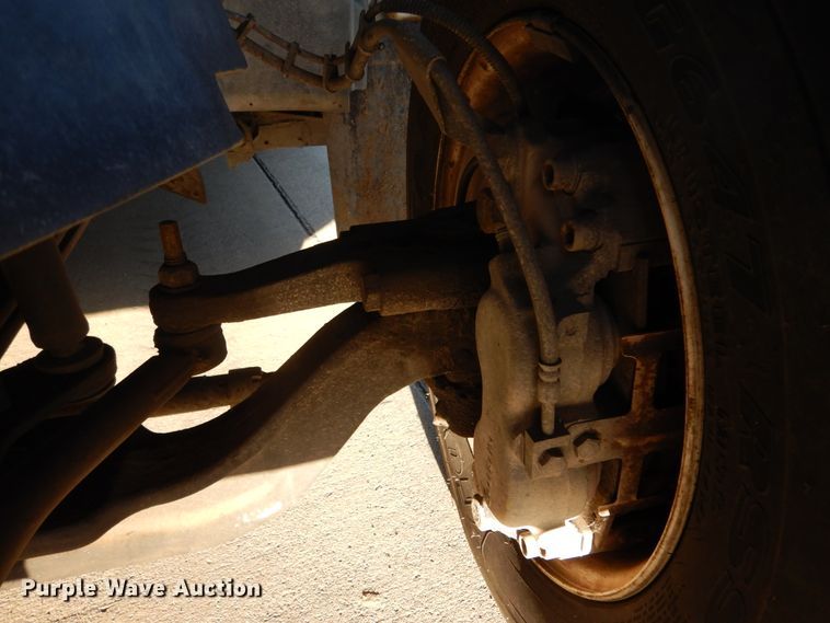 image for item KO9230 2008 Chevrolet C5500  shuttle bus