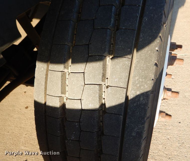 image for item KO9230 2008 Chevrolet C5500  shuttle bus