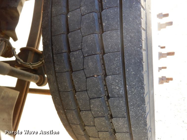 image for item KO9230 2008 Chevrolet C5500  shuttle bus