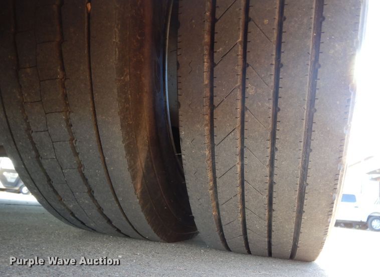 image for item KO9230 2008 Chevrolet C5500  shuttle bus