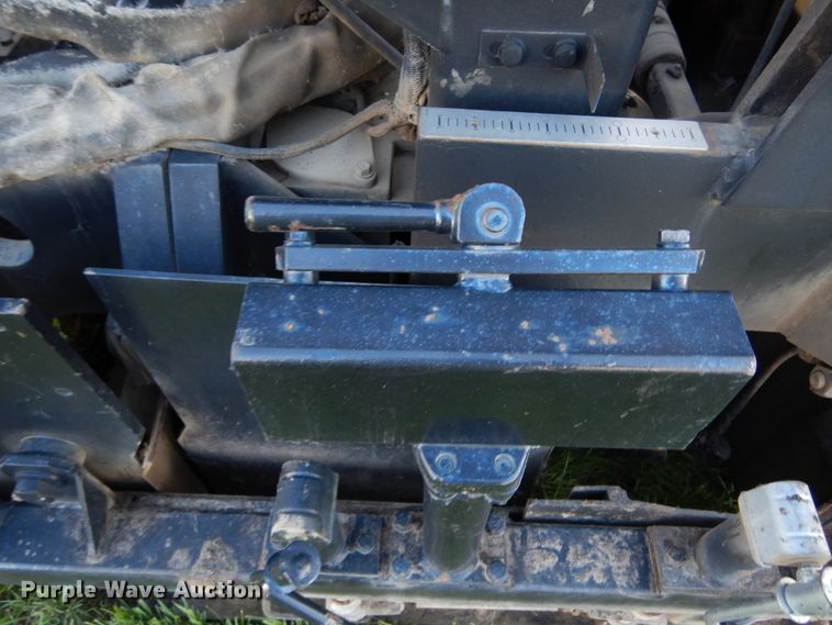 image for item KO9255 1994 Caterpillar BG-210B  paver