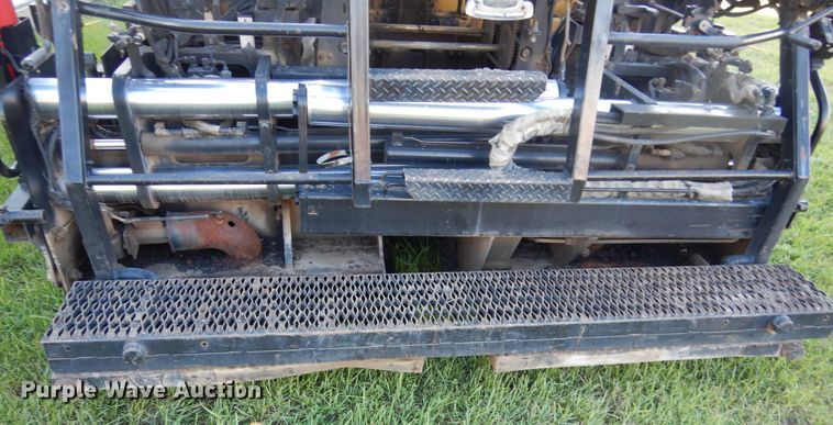 image for item KO9255 1994 Caterpillar BG-210B  paver