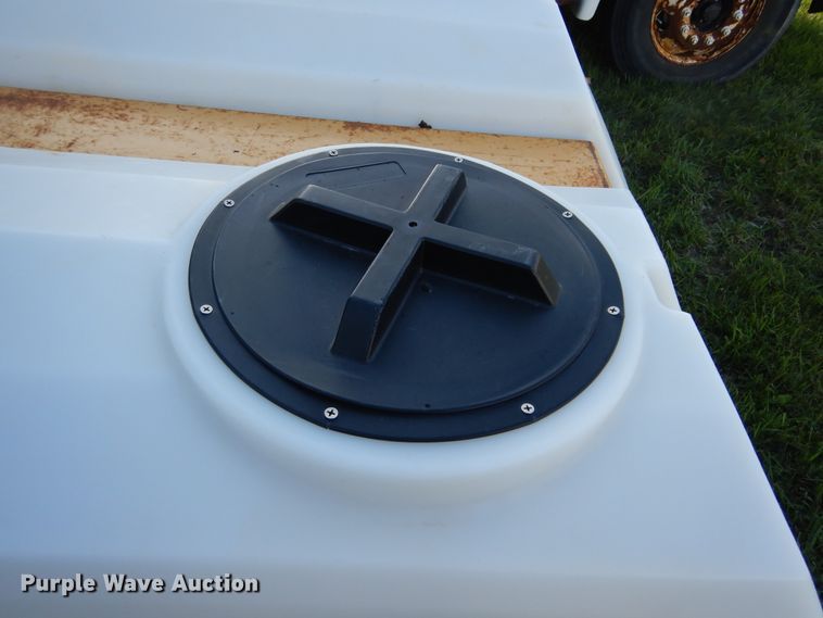 image for item KO9256 2001 Rosco  broom