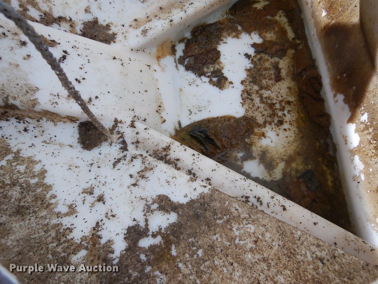 image for item KO9256 2001 Rosco  broom