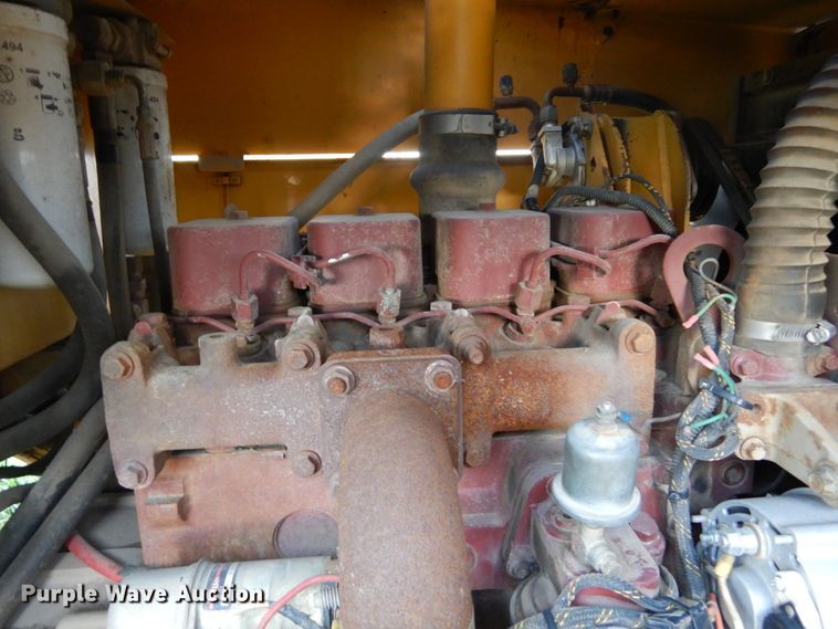 image for item KO9256 2001 Rosco  broom