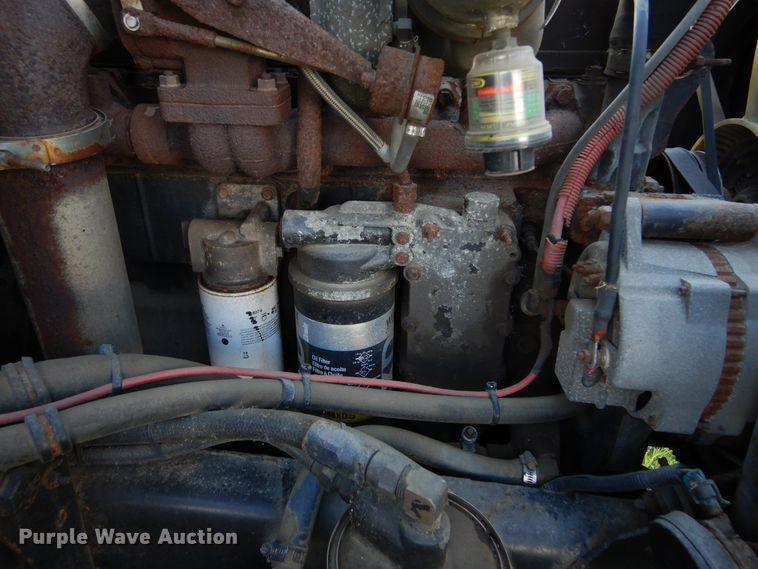 image for item KO9257 2001 Freightliner FL70  truck cab and chassis