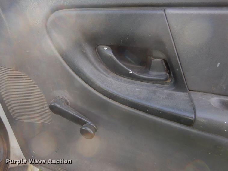 image for item KO9258 2001 Ford Ranger  SuperCab pickup truck