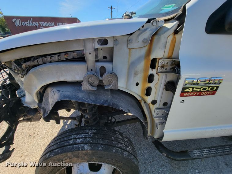 image for item KQ9110 2010 Dodge Ram 4500  truck cab and chassis