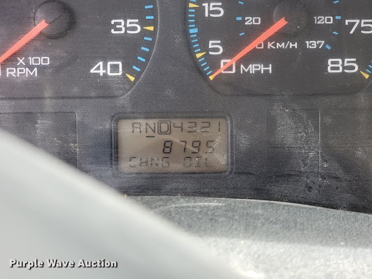 image for item KQ9198 2005 International 7400  dump truck