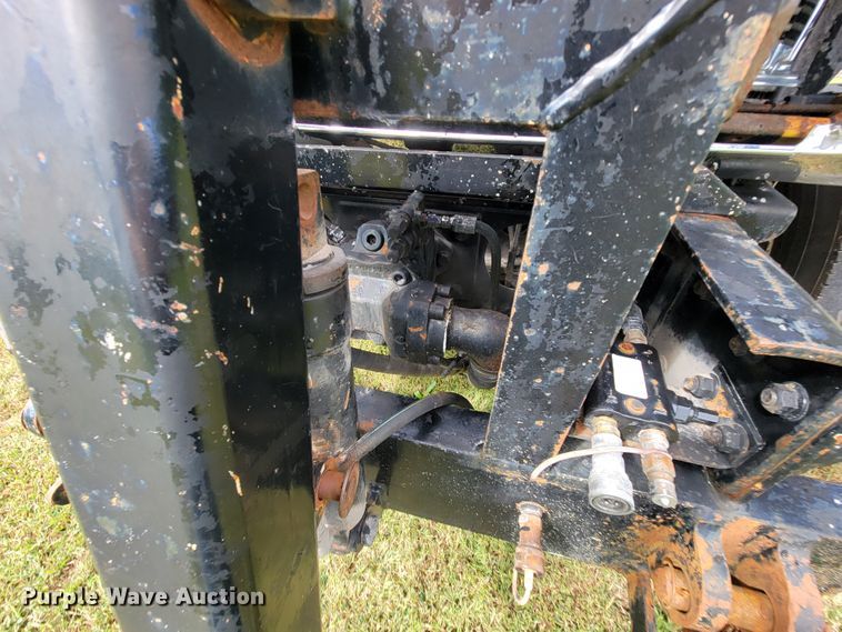 image for item KQ9198 2005 International 7400  dump truck