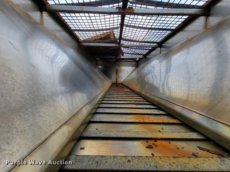 image for item KQ9198 2005 International 7400  dump truck