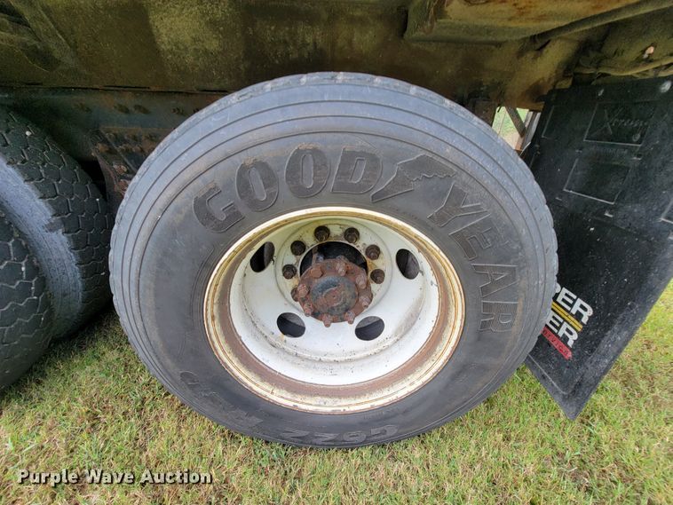 image for item KQ9198 2005 International 7400  dump truck