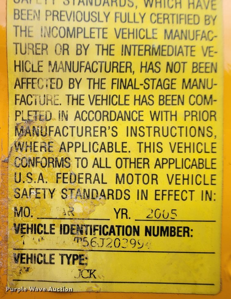 image for item KQ9198 2005 International 7400  dump truck