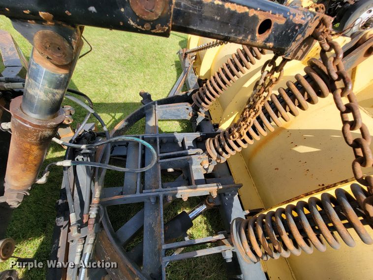 image for item KQ9200 2005 International 7400  Crew Cab dump truck