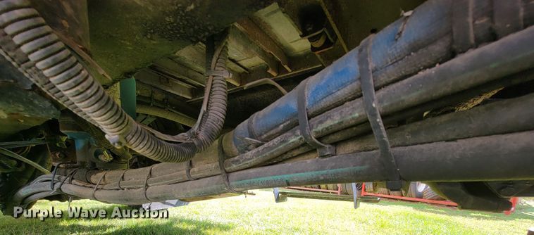 image for item KQ9200 2005 International 7400  Crew Cab dump truck