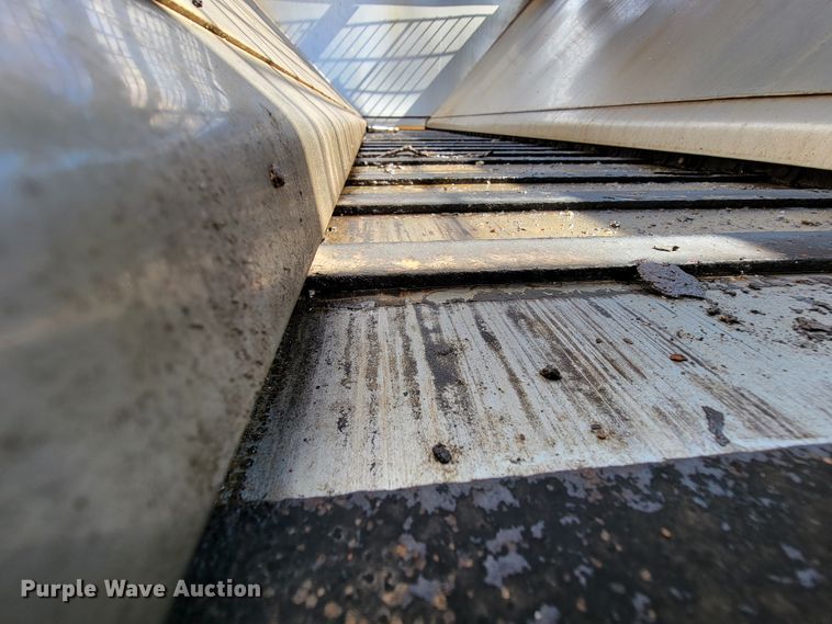 image for item KQ9200 2005 International 7400  Crew Cab dump truck