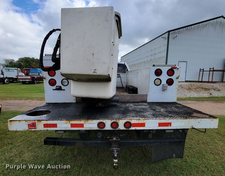 image for item KQ9201 2010 Dodge Ram 5500  bucket truck
