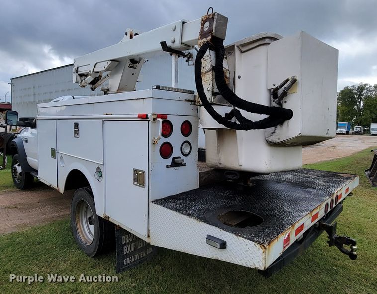 image for item KQ9201 2010 Dodge Ram 5500  bucket truck