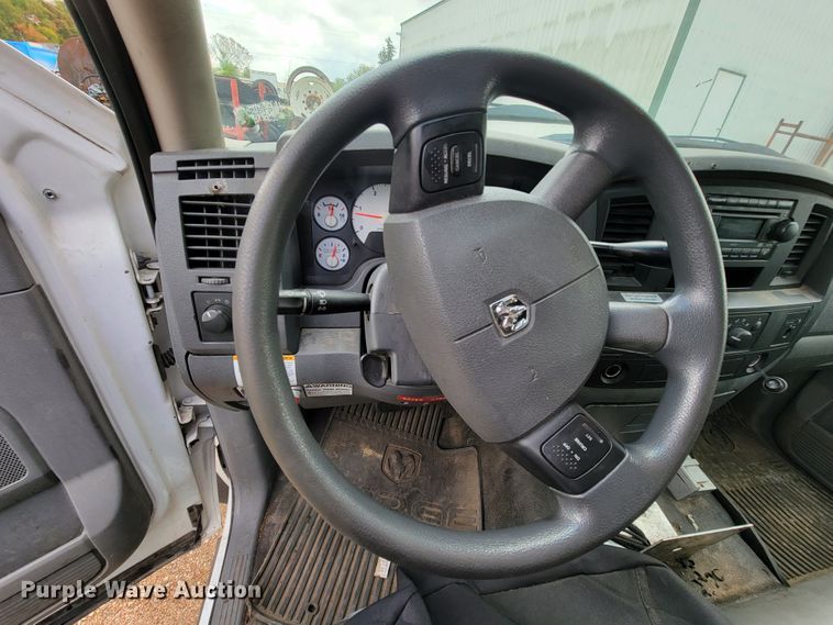 image for item KQ9201 2010 Dodge Ram 5500  bucket truck