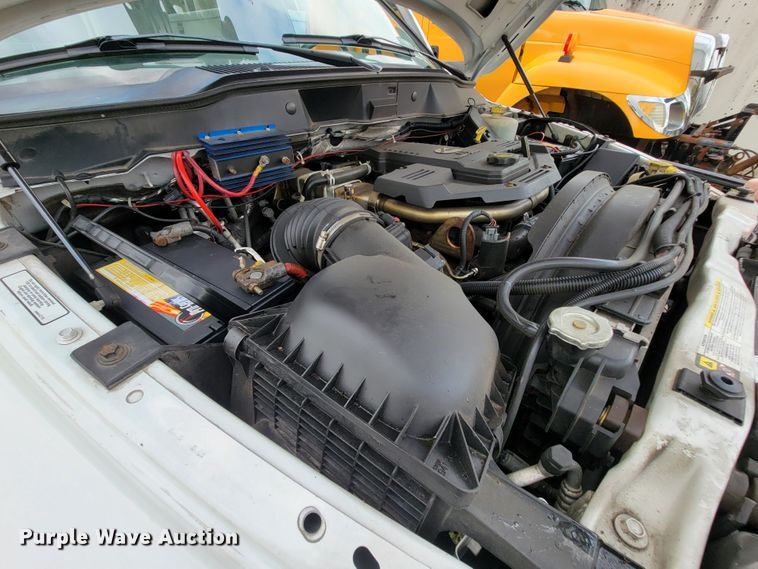 image for item KQ9201 2010 Dodge Ram 5500  bucket truck