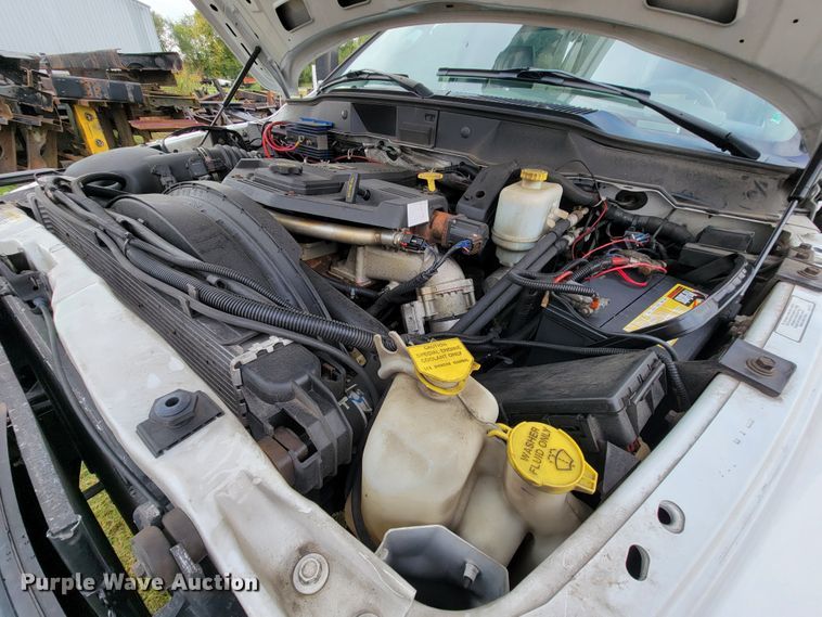 image for item KQ9201 2010 Dodge Ram 5500  bucket truck