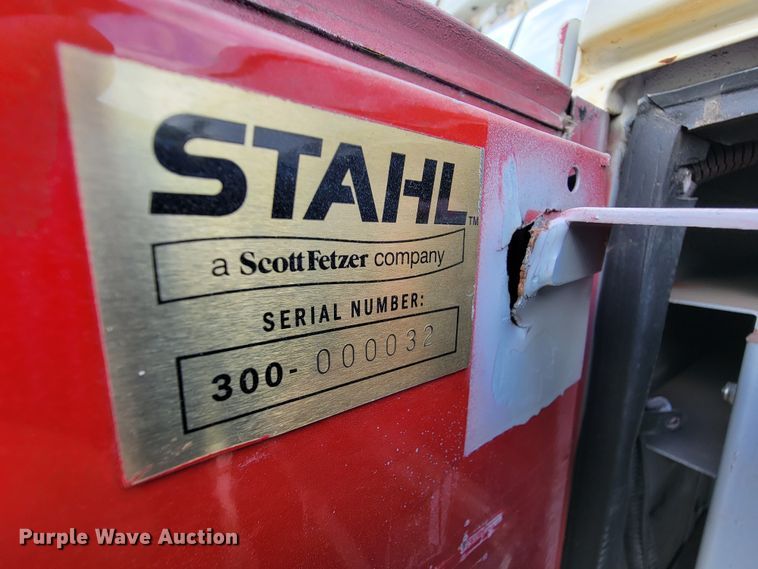 image for item KQ9201 2010 Dodge Ram 5500  bucket truck