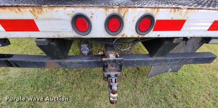 image for item KQ9201 2010 Dodge Ram 5500  bucket truck