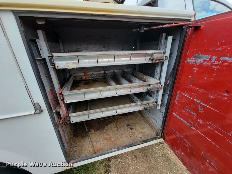 image for item KQ9201 2010 Dodge Ram 5500  bucket truck