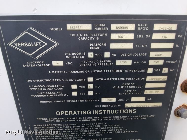 image for item KQ9201 2010 Dodge Ram 5500  bucket truck