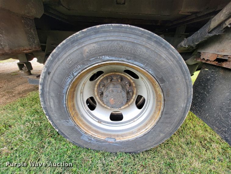 image for item KQ9201 2010 Dodge Ram 5500  bucket truck