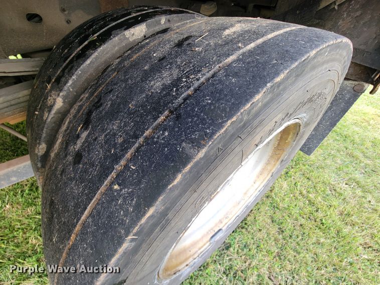 image for item KQ9201 2010 Dodge Ram 5500  bucket truck