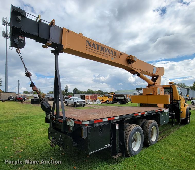 image for item KQ9202 2002 Sterling LT8500  crane truck