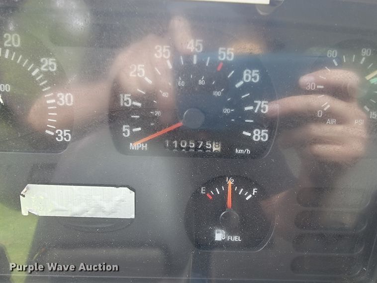 image for item KQ9202 2002 Sterling LT8500  crane truck