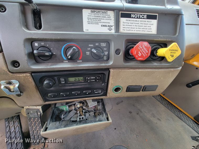 image for item KQ9202 2002 Sterling LT8500  crane truck